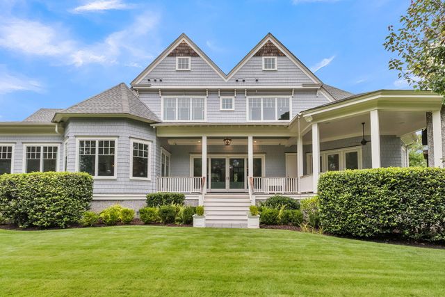 25 Hazelhurst Street, Charleston, SC 29492