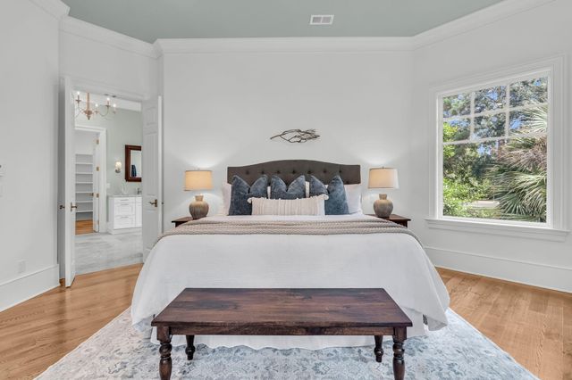 25 Hazelhurst Street, Charleston, SC 29492