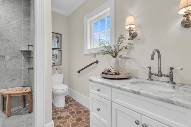 25 Hazelhurst Street, Charleston, SC 29492