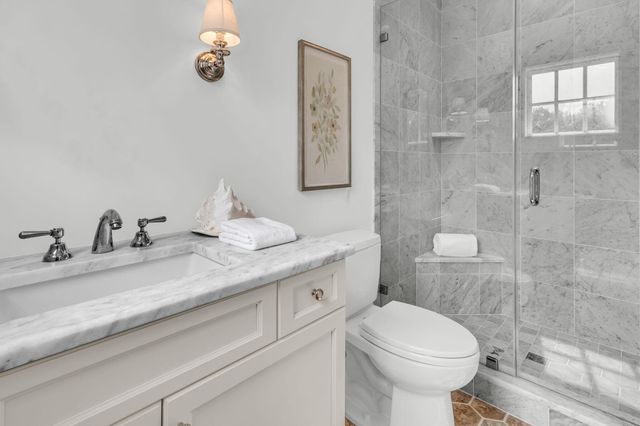 25 Hazelhurst Street, Charleston, SC 29492