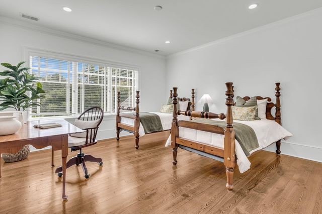25 Hazelhurst Street, Charleston, SC 29492