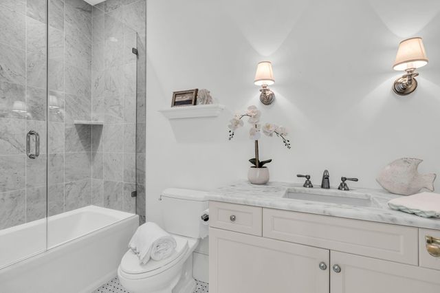 25 Hazelhurst Street, Charleston, SC 29492