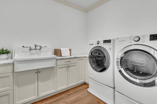 25 Hazelhurst Street, Charleston, SC 29492