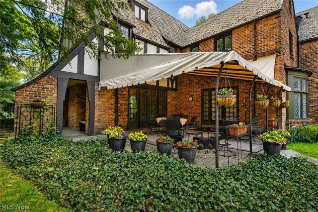 19001 Shelburne Road, Shaker Heights, OH 44118