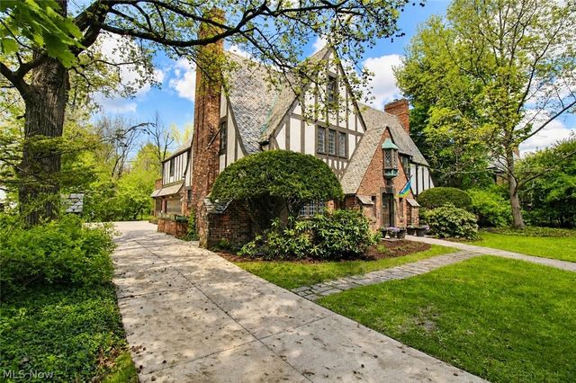 19001 Shelburne Road, Shaker Heights, OH 44118