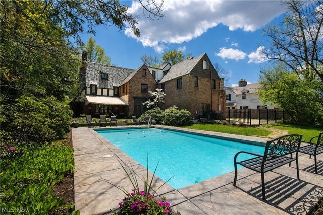19001 Shelburne Road, Shaker Heights, OH 44118