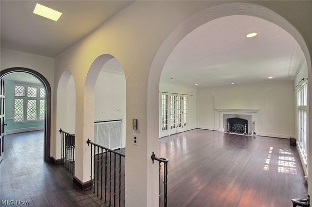 19001 Shelburne Road, Shaker Heights, OH 44118