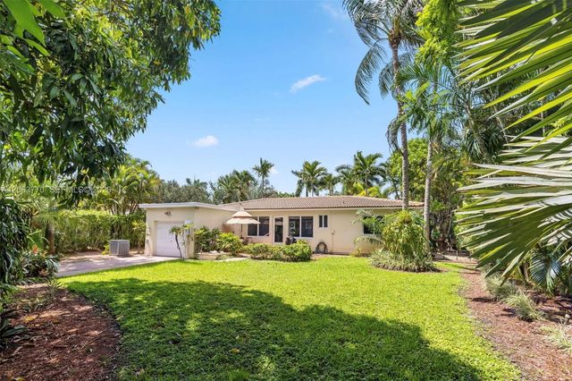 14 NW 109th St, Miami Shores, FL 33168