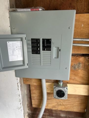 329 S Monterey Avenue, Villa Park, IL 60181