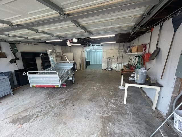 329 S Monterey Avenue, Villa Park, IL 60181