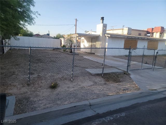 2645 Cedar Avenue, Las Vegas, NV 89101