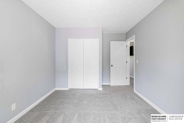 2642 N 98th Street, Omaha, NE 68134