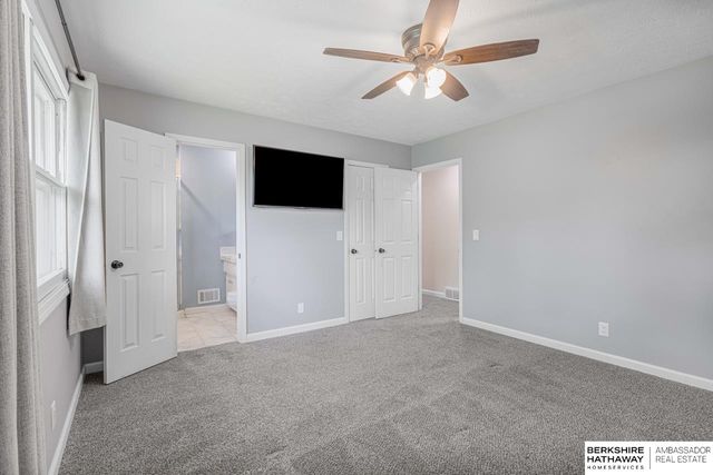 2642 N 98th Street, Omaha, NE 68134