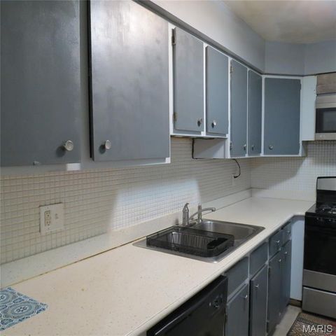 138 Shadalane Walk G, Ballwin, MO 63011
