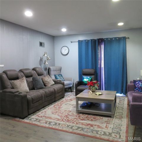 138 Shadalane Walk G, Ballwin, MO 63011