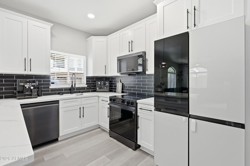 2024 S BALDWIN -- 76, Mesa, AZ 85209 — photo 3