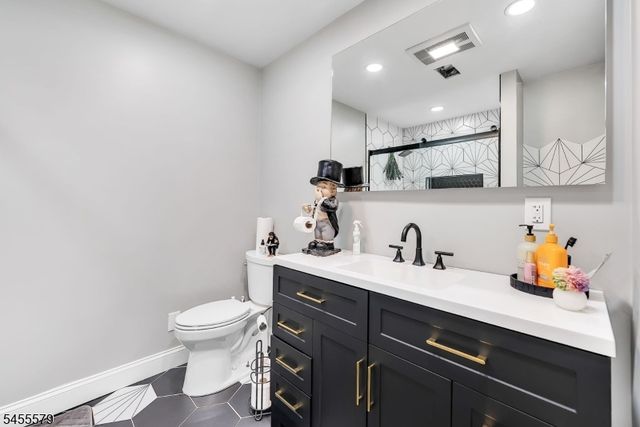 46 Ironia Rd, Chester Twp., NJ 07930