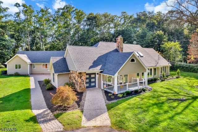 46 Ironia Rd, Chester Twp., NJ 07930