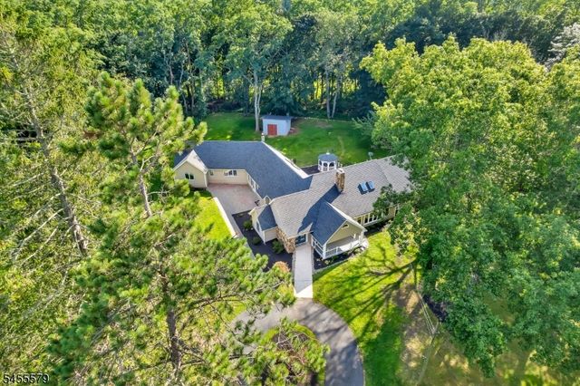 46 Ironia Rd, Chester Twp., NJ 07930
