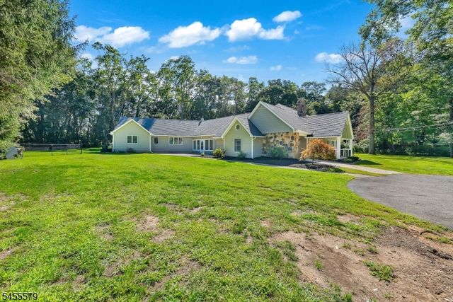 46 Ironia Rd, Chester Twp., NJ 07930