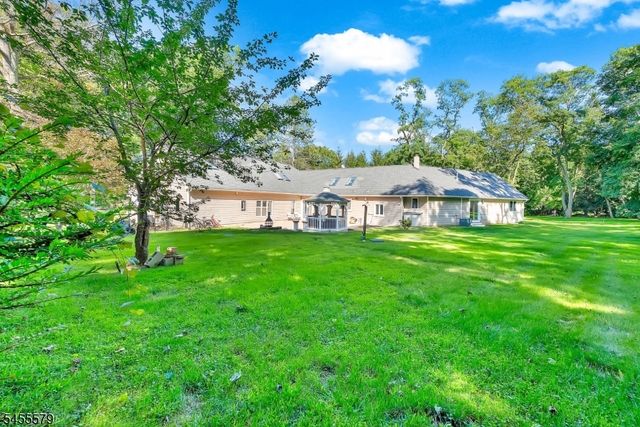 46 Ironia Rd, Chester Twp., NJ 07930