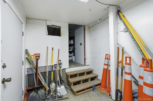 1050 S Quitman Street, Denver, CO 80219