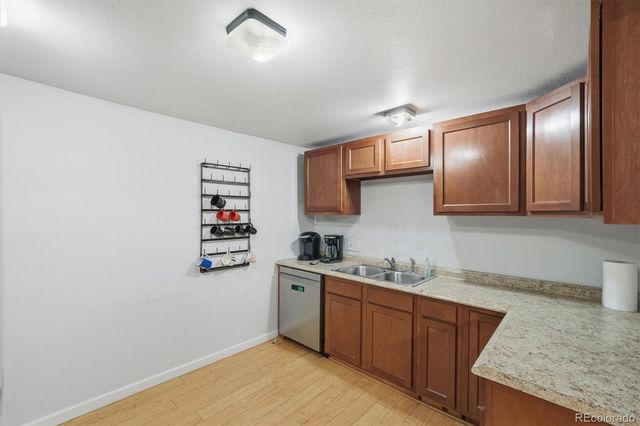 1050 S Quitman Street, Denver, CO 80219