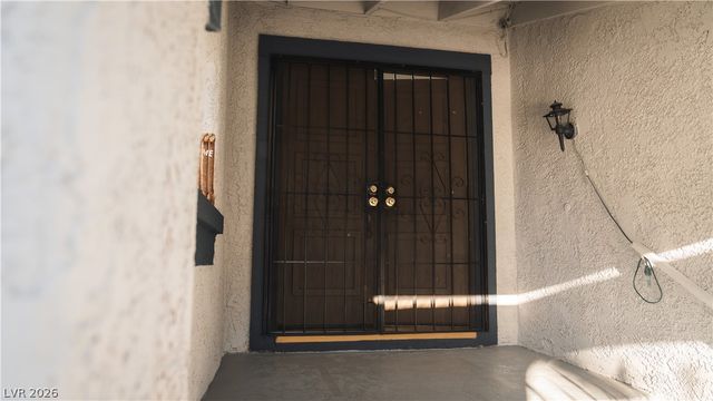 5134 Caliente Street, Las Vegas, NV 89119
