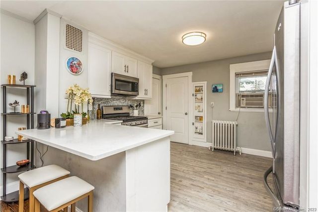 1124 Shippan Avenue, Stamford, CT 06902