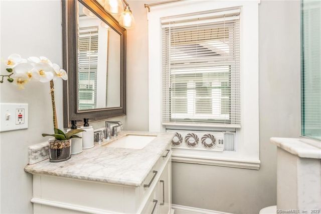 1124 Shippan Avenue, Stamford, CT 06902