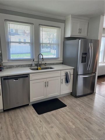 1124 Shippan Avenue, Stamford, CT 06902