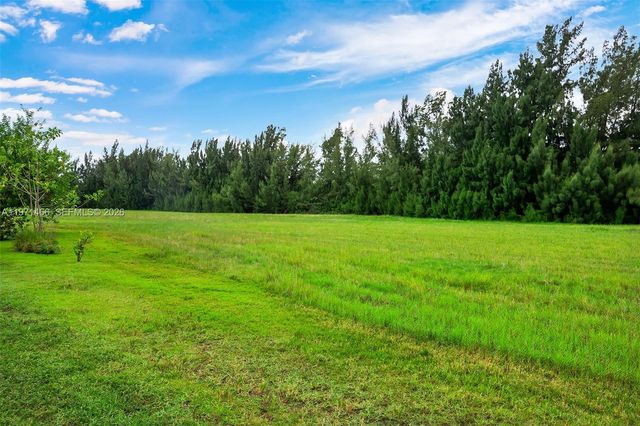 600 Layne Blvd 128, Hallandale Beach, FL 33009