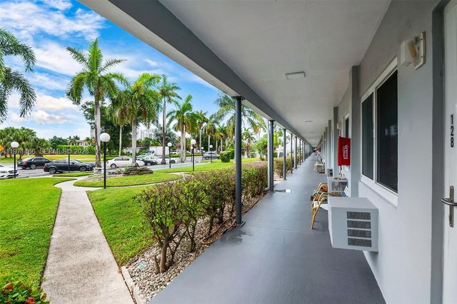 600 Layne Blvd 128, Hallandale Beach, FL 33009