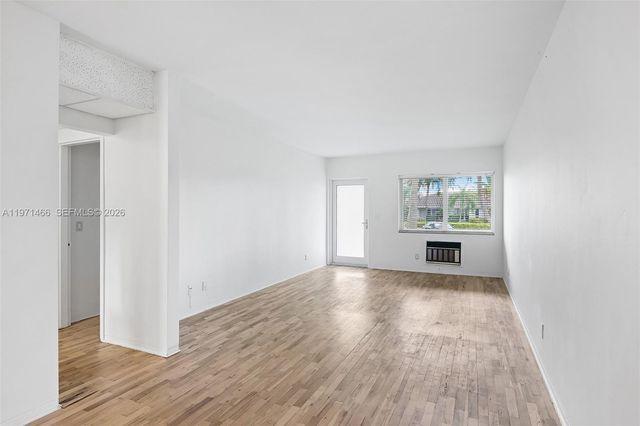 600 Layne Blvd 128, Hallandale Beach, FL 33009