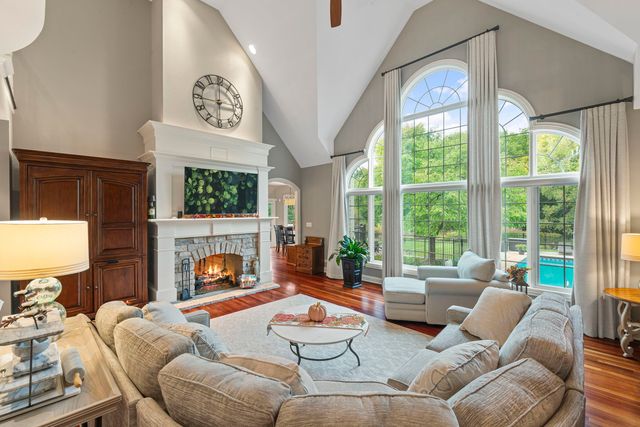 843 Alberosky Way, Batavia, IL 60510