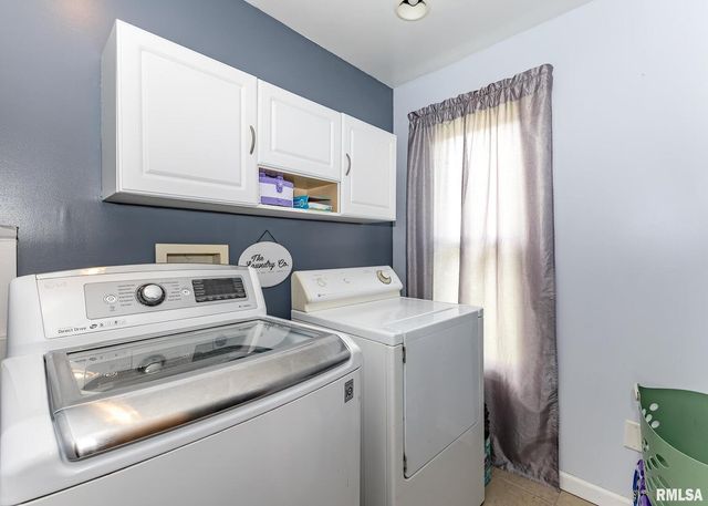 108 N POPLAR Street, Cambridge, IL 61238