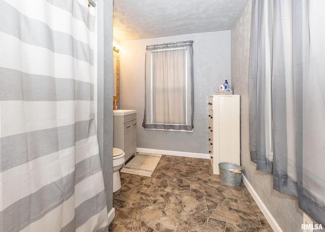 108 N POPLAR Street, Cambridge, IL 61238