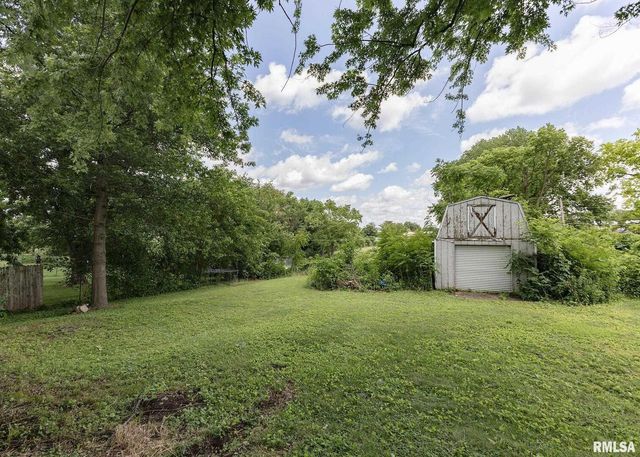 108 N POPLAR Street, Cambridge, IL 61238