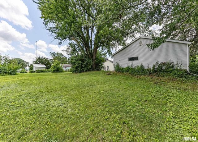 108 N POPLAR Street, Cambridge, IL 61238