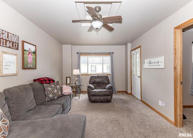 108 N POPLAR Street, Cambridge, IL 61238