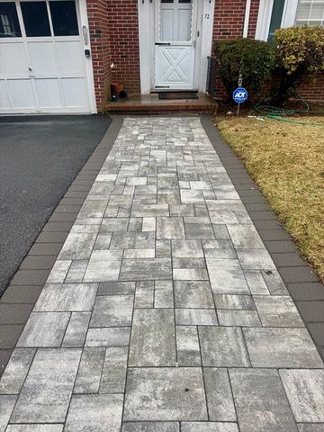 72 Redlands Rd, Boston, MA 02132