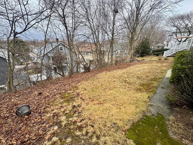 72 Redlands Rd, Boston, MA 02132