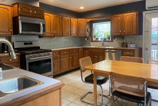 39 Walker St. 39, Cambridge, MA 02138