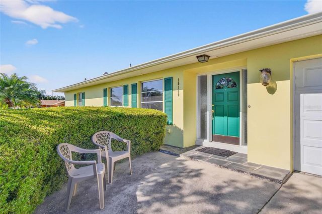 10100 COMMODORE DRIVE, Seminole, FL 33776