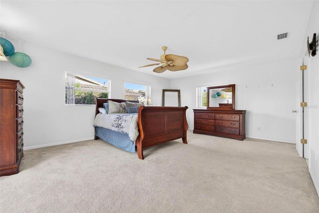 10100 COMMODORE DRIVE, Seminole, FL 33776