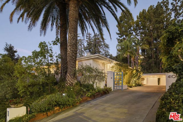 4101 Clear Valley Drive, Los Angeles, CA 91436