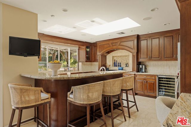 4101 Clear Valley Drive, Los Angeles, CA 91436