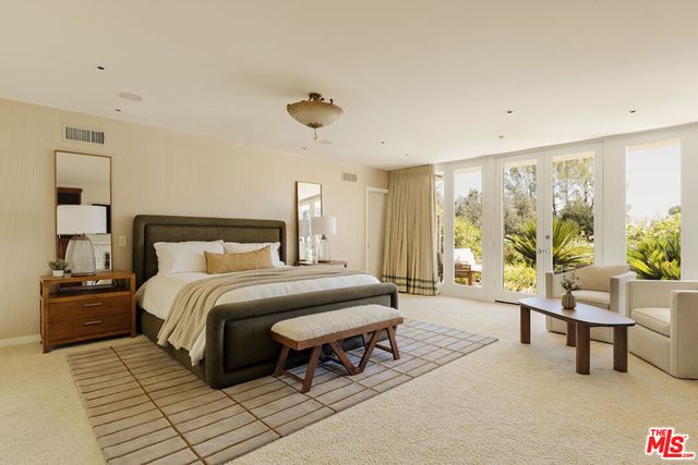 4101 Clear Valley Drive, Los Angeles, CA 91436
