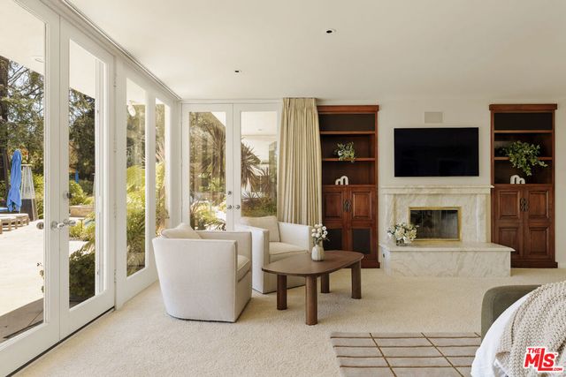 4101 Clear Valley Drive, Los Angeles, CA 91436