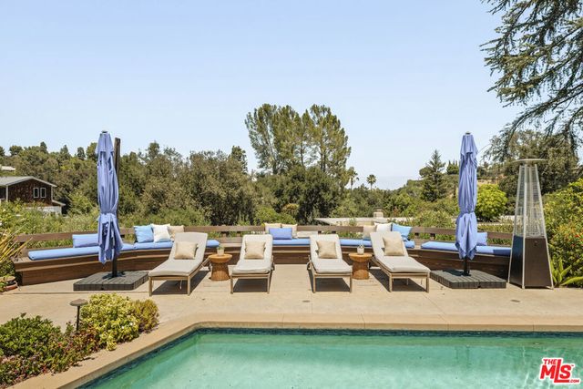 4101 Clear Valley Drive, Los Angeles, CA 91436
